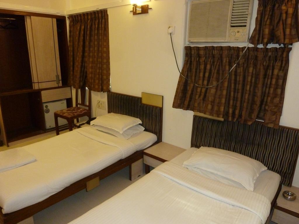Hotel Park Shilton มุมไบ ภายนอก รูปภาพ