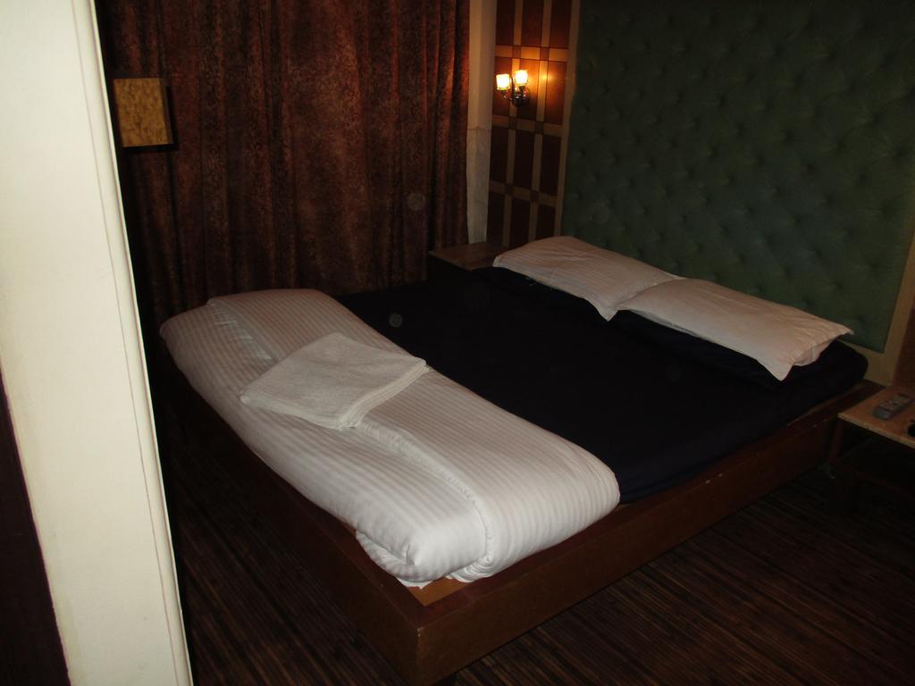 Hotel Park Shilton มุมไบ ภายนอก รูปภาพ
