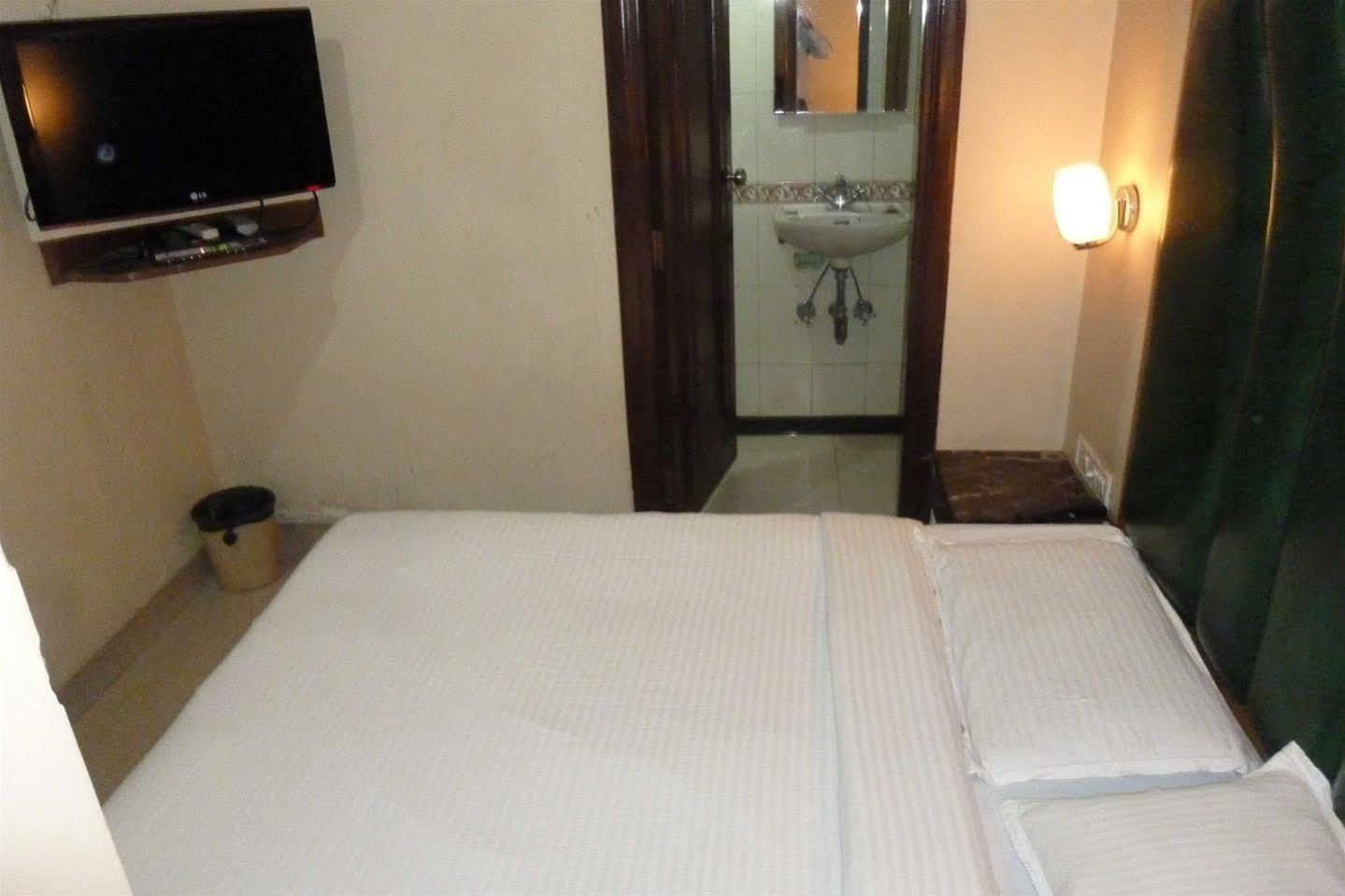 Hotel Park Shilton มุมไบ ภายนอก รูปภาพ